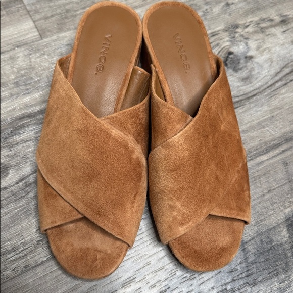 NEW Vince Karsen Italian Suede Leather Mule Sandals size 5.5 - Picture 2 of 5